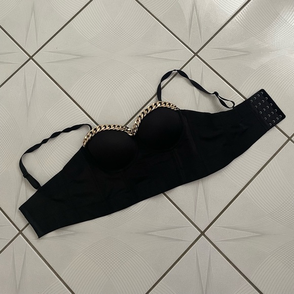 Push Up Black Clasp Bra Top With Padding - Picture 6 of 8